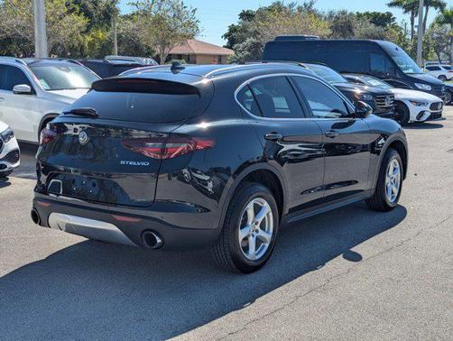 2020 Alfa Romeo Stelvio Base