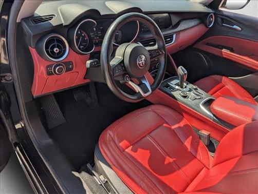 2020 Alfa Romeo Stelvio Base