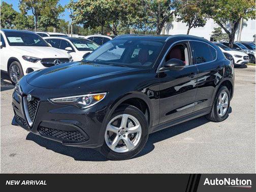 2020 Alfa Romeo Stelvio Base