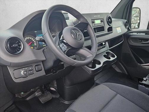 2026 Mercedes-Benz Sprinter 2500 Standard Roof
