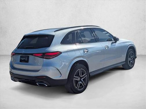 2026 Mercedes-Benz GLC 300 4MATIC