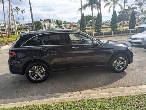 2022 Mercedes-Benz GLC 300 4MATIC