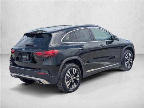 Night Black 2026 Mercedes-Benz GLA 250 4MATIC