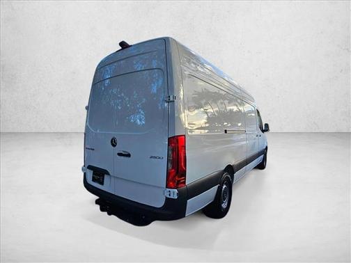 2026 Mercedes-Benz Sprinter 2500 High Roof