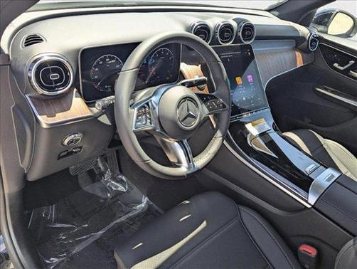 2025 Mercedes-Benz GLC 300 Base