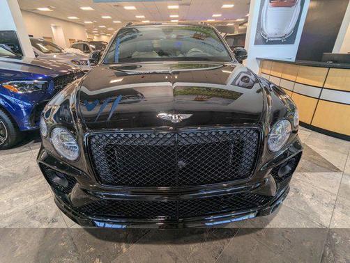 2023 Bentley Bentayga V8