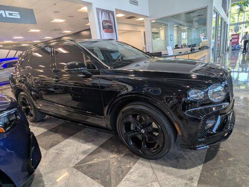 2023 Bentley Bentayga V8