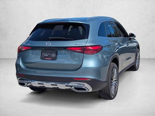 2026 Mercedes-Benz GLC 300 4MATIC