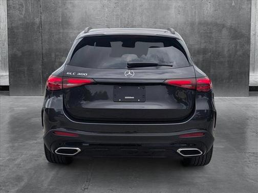 2025 Mercedes-Benz GLC 300 Base