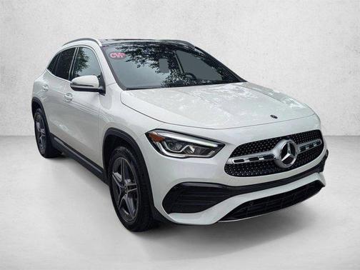 Polar White 2022 Mercedes-Benz GLA 250 4MATIC