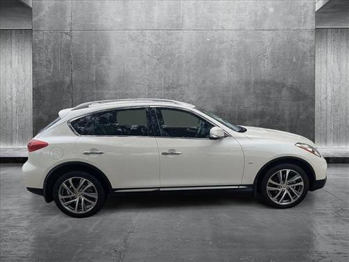 2017 INFINITI QX50 Base