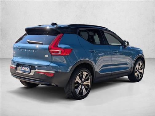 2023 Volvo XC40 Recharge Pure Electric Twin Plus