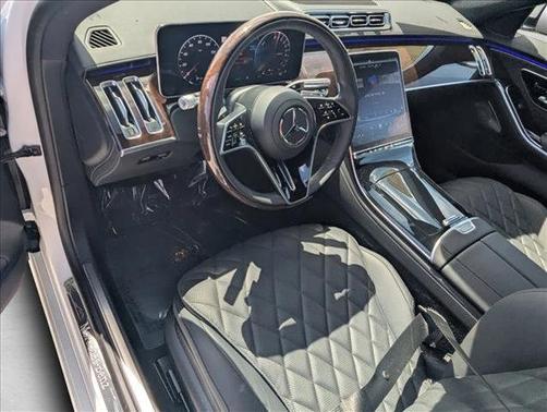 MANUFAKTUR Moonlight White Metallic 2026 Mercedes-Benz S-Class S 580e 4MATIC
