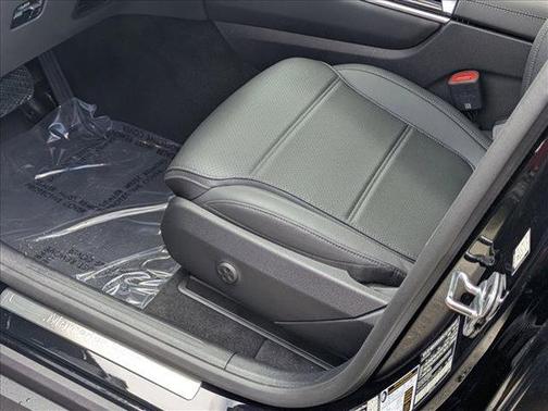 2026 Mercedes-Benz GLC 300 Base