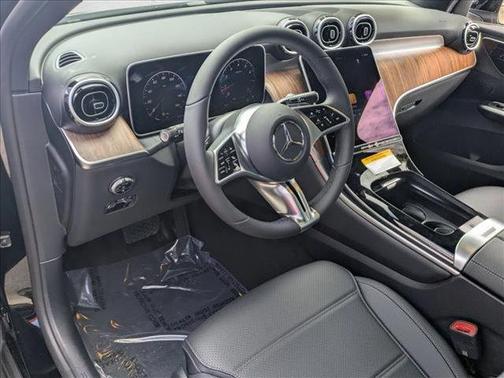 2026 Mercedes-Benz GLC 300 Base