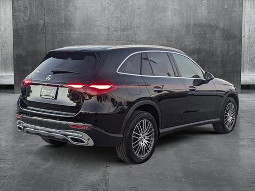 2025 Mercedes-Benz GLC 300 Base