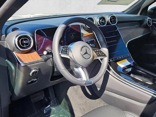 2025 Mercedes-Benz GLC 300 Base