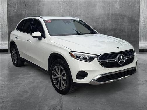 2025 Mercedes-Benz GLC 300 4MATIC