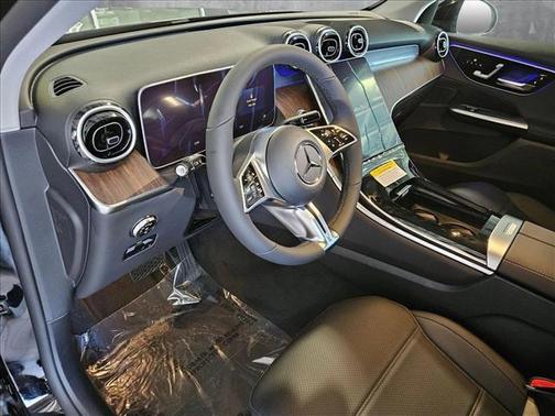 2025 Mercedes-Benz GLC 350e Base