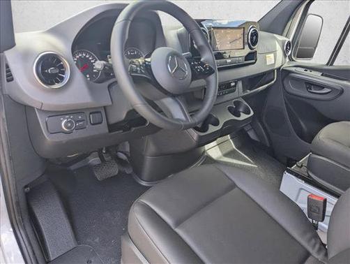 2026 Mercedes-Benz Sprinter 2500 Standard Roof