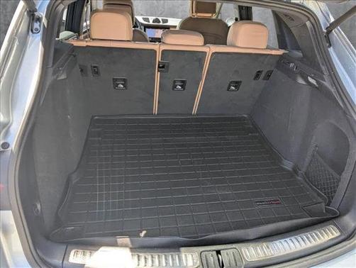 2022 Porsche Macan Base