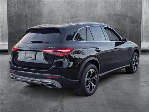 2025 Mercedes-Benz GLC 350e Base