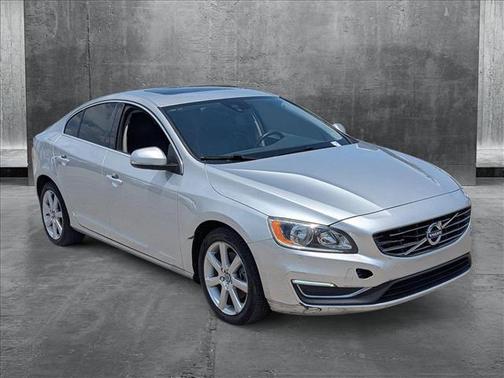 2016 Volvo S60 T5 Drive-E Premier