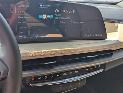 2025 Cadillac XT4 Premium Luxury