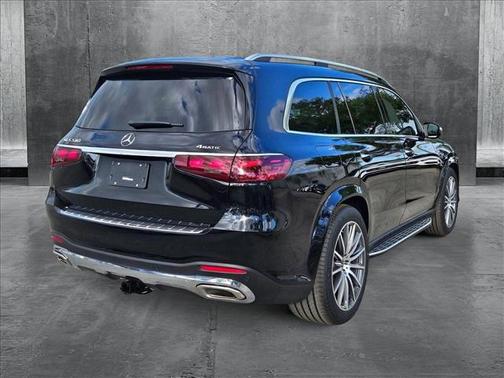 2025 Mercedes-Benz GLS 580 4MATIC