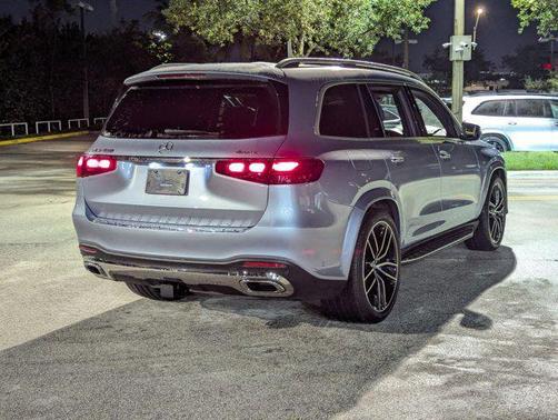 2026 Mercedes-Benz GLS 450 4MATIC