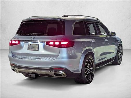 2026 Mercedes-Benz GLS 450 4MATIC