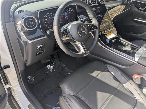 2025 Mercedes-Benz GLC 300 Base