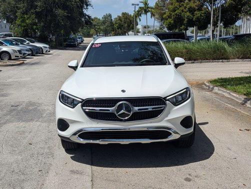 2025 Mercedes-Benz GLC 300 Base