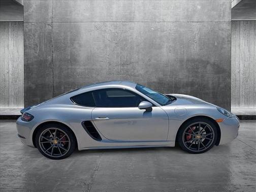 2018 Porsche 718 Cayman S