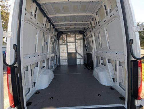 2022 Mercedes-Benz Sprinter 2500 Standard Roof