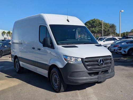 2022 Mercedes-Benz Sprinter 2500 Standard Roof