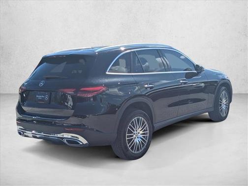 2026 Mercedes-Benz GLC 300 Base