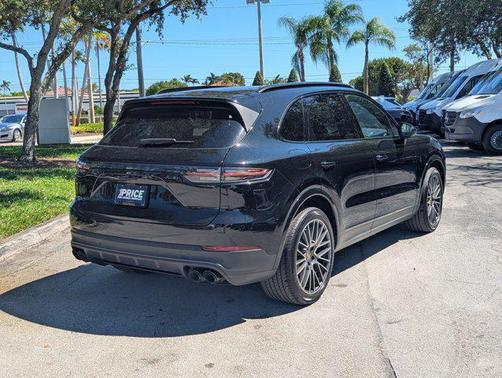 Black 2023 Porsche Cayenne Cayenne