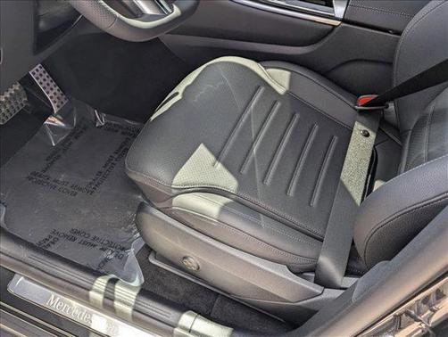 2025 Mercedes-Benz GLC 350e Base