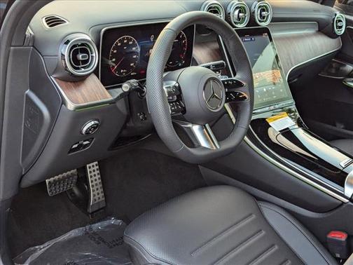 2025 Mercedes-Benz GLC 300 Base
