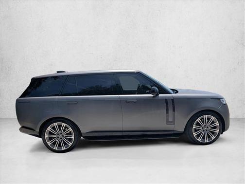 Ostuni Pearl White Metallic 2024 Land Rover Range Rover P530 Autobiography