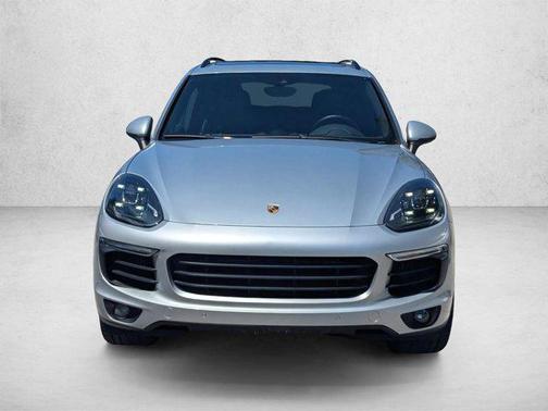 Rhodium Silver Metallic 2018 Porsche Cayenne S