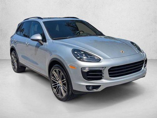 Rhodium Silver Metallic 2018 Porsche Cayenne S
