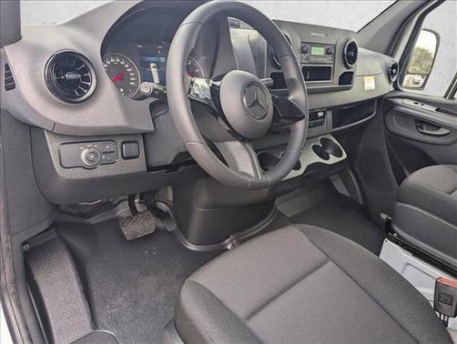 2026 Mercedes-Benz Sprinter 2500 Standard Roof
