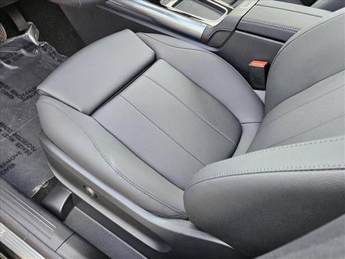 2025 Mercedes-Benz GLA 250 Base