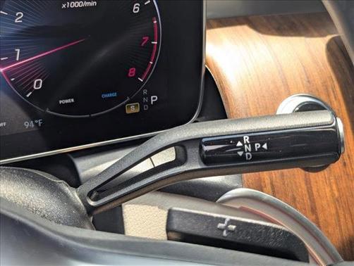 Selenite Grey Metallic 2023 Mercedes-Benz GLC 300 4MATIC