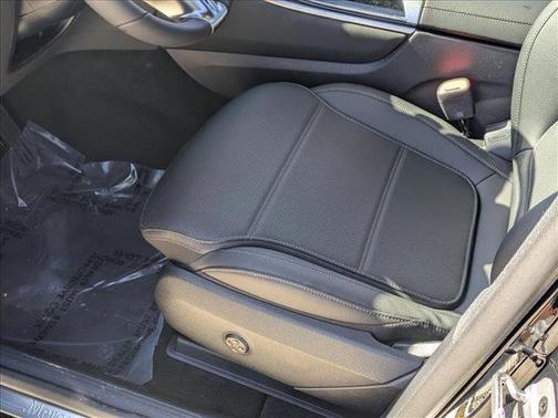 2026 Mercedes-Benz GLC 300 Base