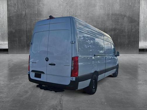 2025 Mercedes-Benz Sprinter 2500 High Roof