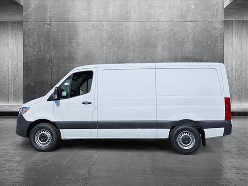 2025 Mercedes-Benz Sprinter 2500 Standard Roof
