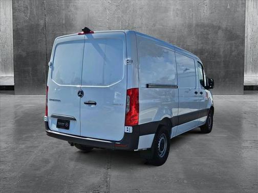 2025 Mercedes-Benz Sprinter 2500 Standard Roof